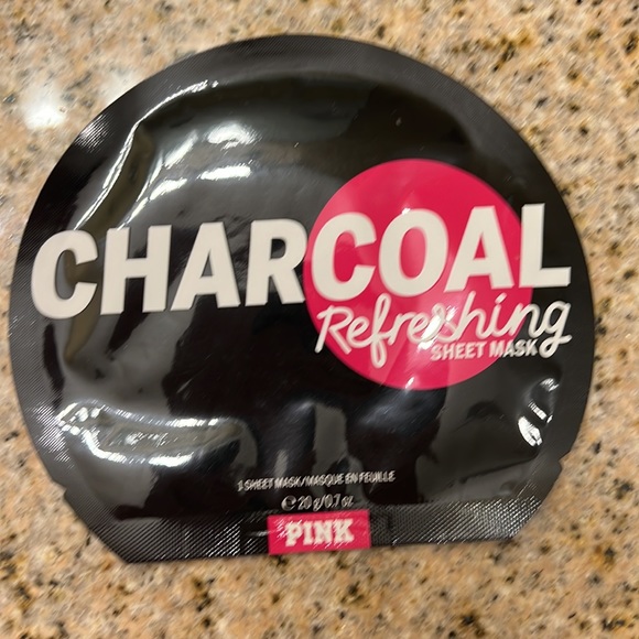 Lot of 7 Face Masks - Picture 5 of 7